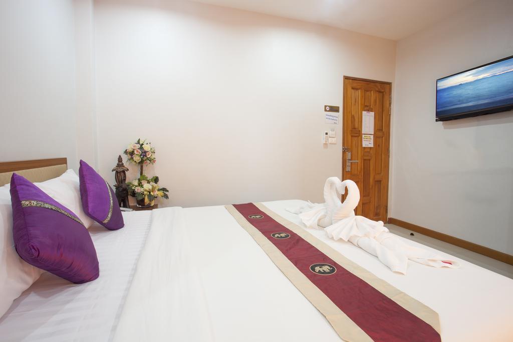 Hip Yaya Residences Patong Ngoại thất bức ảnh
