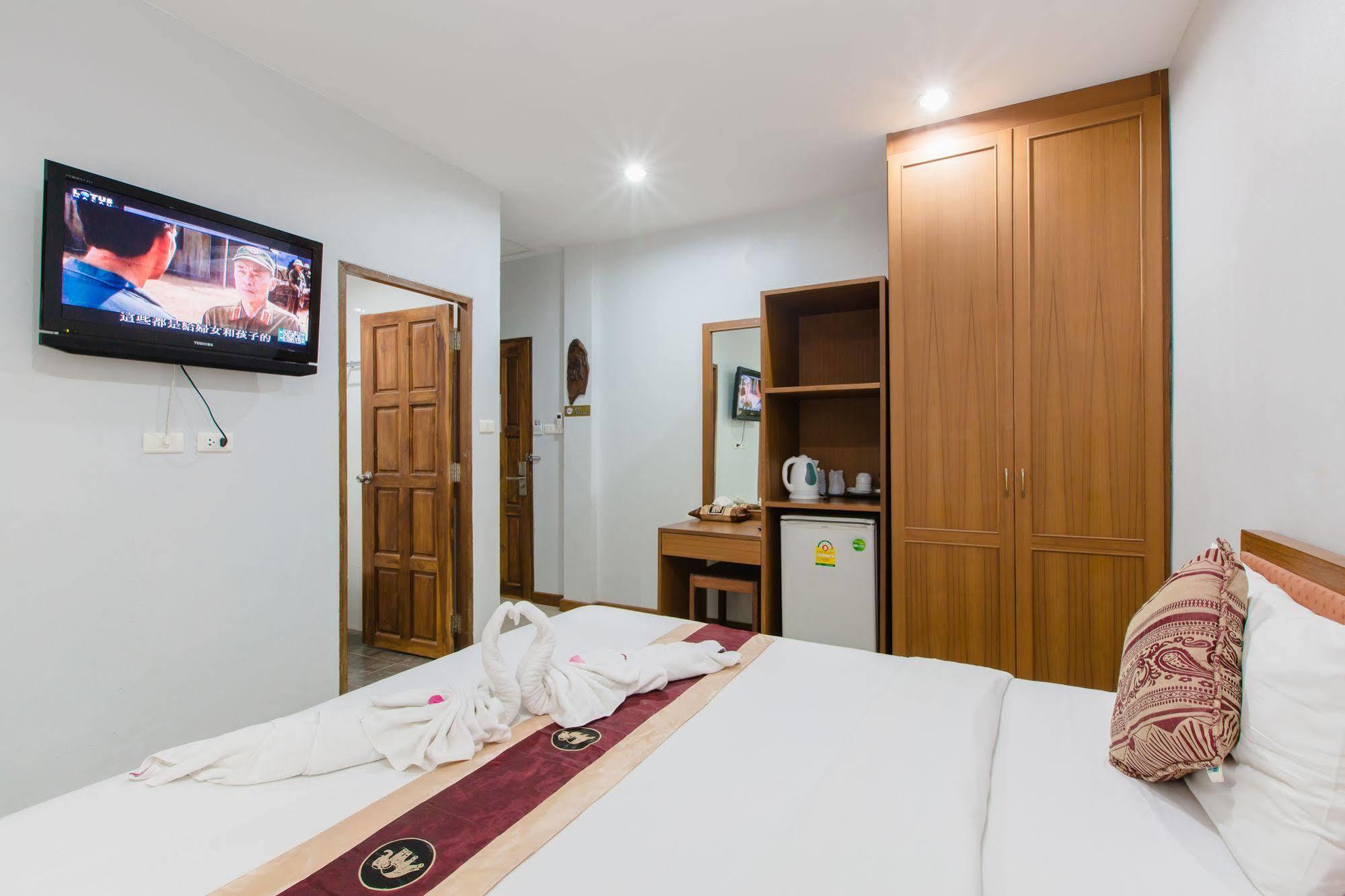 Hip Yaya Residences Patong Ngoại thất bức ảnh