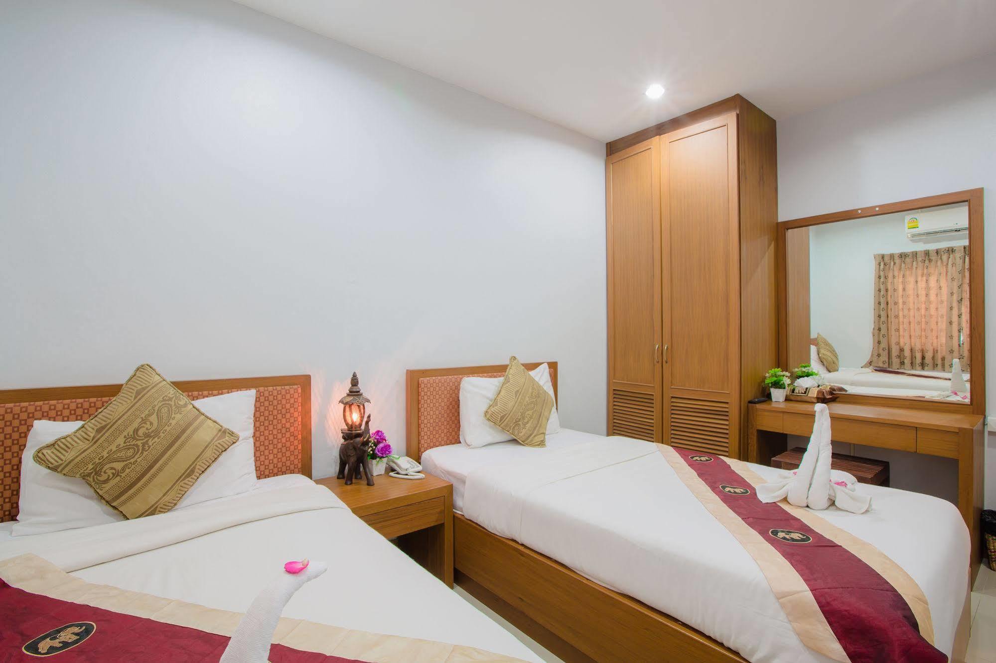 Hip Yaya Residences Patong Ngoại thất bức ảnh