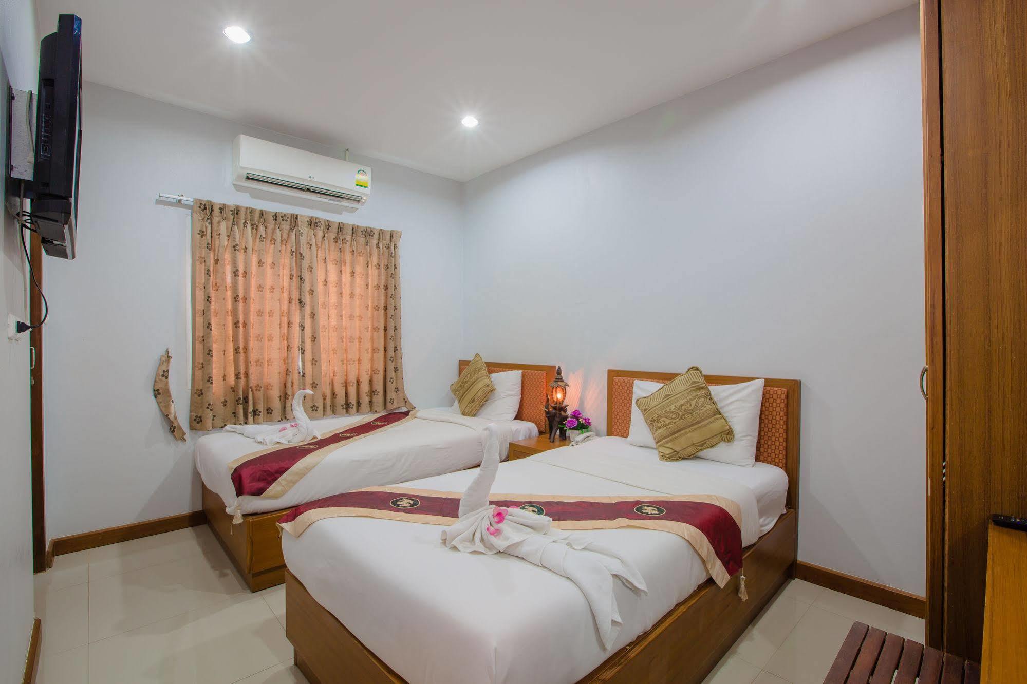 Hip Yaya Residences Patong Ngoại thất bức ảnh